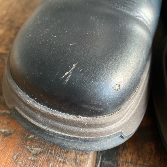 Authentic vintage PRADA chunky Velcro leather shoes. Size IT 39.5 (10). - Picture 8 of 12